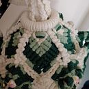 Il mio progetto del corso: Design di lampade in macramè. Arts, Crafts, Interior Decoration, Fiber Arts, Macramé, Textile Design, and Music project by Etenia Cosimelli - 01.25.2024