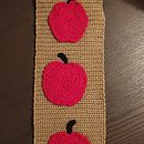 Apple wall hanger . Arte și meșteșuguri și Croșetat de Linnéa Helén - 02.19.2024