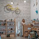 Koöl Studio. Un projet de Conception de produits, Créativité, St, lisme, E-commerce, DIY, Retail design , et Design textile de Karmele Salsamendi - 22.02.2024