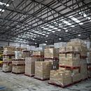 Warehouse for Rent in Dubai: Find Your Ideal Storage Solution. Design industrial, e Paisagismo projeto de Great Dubai Real Estate - 24.02.2024