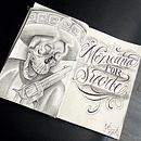 Lettering en tatuaje . Een project van  Belettering van Rodrigo Cortes - 27.02.2024