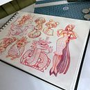 Mój projekt z kursu: Techniki rysunku w szkicowniku dla początkujących. Een project van Ontwerp van personages,  Schetsen, Tekening met potlood,  Tekening y Sketchbook van Violetta - 03.03.2024