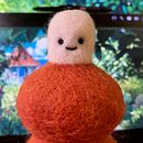 My project for course: Art Toy Creation: Needle Felting Technique . Design de caractere, Arte și meșteșuguri, Design de jucării, Arte din fibre, Fetru cu ac și Design textil de dinamae - 03.25.2024