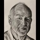 My project for course: Realistic Portrait with Graphite Pencil. Ilustração tradicional, Artes plásticas, Esboçado, Desenho a lápis, Desenho, Desenho de retrato, Desenho realista, Desenho artístico, e Desenho anatômico projeto de Pernille Dysthe - 26.03.2024