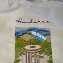My project for course: Upcycling with Embroidery. Design de moda, Bordado, DIY, Upc, cling, Design têxtil, e Costura projeto de naobi - 31.03.2024