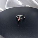 Mon projet du cours : Initiation à la création de bijoux sertis de pierres. Een project van Ontwerp van accessoires, Sieradenontwerp y  Modeontwerp van Andréa MUDARD - 01.04.2024