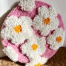 My project for course: Introduction to Punch Needle Embroidery Ein Projekt aus dem Bereich Stickerei, Punch needle und Textildesign von Yanina H - 09.04.2024