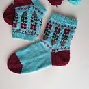 Mi proyecto del curso: Introducción al tejido de calcetines en varios colores. Accessor, Design, Fashion Design, Fiber Arts, Knitting, and Textile Design project by Mariluz Tomillo Ovejero - 04.12.2024