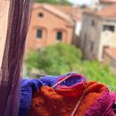 Il mio progetto del corso: Introduzione al lavoro a maglia con ferri circolari. Een project van Ontwerp van accessoires, Textiel, Breien y Textielontwerp van angelina_ina - 23.04.2024