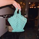 Beaded Bag Project. Un proyecto de Diseño, Diseño de complementos, Artesanía, Diseño de moda y Tejido de Gina Zucchino - 01.05.2024