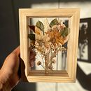 Meu projeto do curso: Decoração com flores e folhas secas. Un projet de Création d'accessoires, Décoration, DIY , et Art floral et végétal de Renata Souza França - 29.04.2024