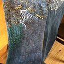 Introduction to Japanese Sashiko Stitching. Un projet de Broderie, Art textile, DIY, Upcycling , et Design textile de Christie Yamada - 18.05.2024