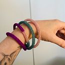 Mi proyecto del curso: Joyería de ganchillo de alambre. Een project van Craft,  Modeontwerp, Textiel, DIY, Haken y Textielontwerp van andreatexto - 22.05.2024