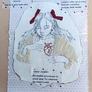 Mi proyecto del curso: Técnicas de bordado experimental sobre papel. Artes plásticas, Colagem, Bordado, e Design têxtil projeto de metzgom - 23.05.2024