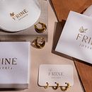 Mi proyecto del curso: Diseño de packaging: experiencia unboxing de productos enviados por correo. Un projet de Design graphique, Packaging , et Conception de produits de Mariana - 01.05.2024