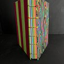 Libros hecho a mano. Un projet de Artisanat, Papercraft , et Reliure de Lori Crespo - 01.06.2024