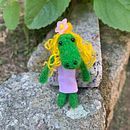 Meu projeto do curso: Feltragem com agulha: criação de personagens com lã e agulha. Artesanato, Design de brinquedos, Feltragem com agulha, e Design têxtil projeto de Jheik Maia - 02.06.2024