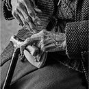 Hogar de ancianos o depósito de viejos ?. Un progetto di Fotografia, Postproduzione fotografica, Fotografia all'aperto e Fotografia documentaria di Gustavo Alsó - 01.04.2023