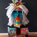 Mi proyecto del curso:  mujer de carton. Un projet de Artisanat, Sculpture , et Peinture décorative de ciriacolunga - 13.06.2024