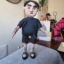 Mi proyecto del curso: Creación de marionetas para stop motion - Niño Emo. Un proyecto de Artesanía, Stop Motion y Art to de Sofia Avila - 17.06.2024