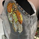 Mi proyecto del curso: Bordado de moda: embellece tu ropa con mostacillas. Een project van  Modeontwerp, Borduurwerk, DIY, Upc, cling y Textielontwerp van Denise Glibota - 17.06.2024