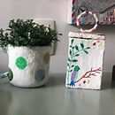 Meu projeto do curso: Objetos feitos de polpa de papel. Artesanato, Design de produtos, Papercraft, Decoração de interiores, Cerâmica, DIY, Upc, e cling projeto de mtaquette - 29.06.2024