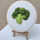 Mi proyecto del curso: Bordado en 3D con Técnicas de Punzonado  . Ilustrație tradițională, Broderie, Arte din fibre, Ac de perforare și Design textil de Julie Chávez - 07.18.2024