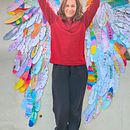 "Wings to Soar High" . Un proyecto de Educación, Collage, Arte urbano, Papercraft, Dibujo, Fotografía con móviles, Concept Art y DIY de marineta24 - 02.08.2024