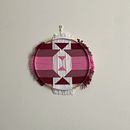 Mi proyecto del curso: Trenzado geométrico: del tintado al producto final. Un proyecto de Diseño de complementos, Decoración de interiores, DIY, Tejido, Diseño textil, Teñido Textil y Telar de yannelj - 23.10.2024