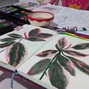 Meu projeto do curso: Sketchbook botânico: uma abordagem meditativa. Un proyecto de Bocetado, Dibujo, Ilustración tradicional, Ilustración botánica, Pintura a la acuarela y Sketchbook de Ana Claudia Gonçalves - 16.09.2024