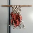 Il mio progetto del corso: Introduzione al macramè: creazione di un arazzo decorativo. Projekt z dziedziny Craft, Projektowanie dodatków, Projektowanie wnętrz,  Dekoracja wnętrz, Makrama,  Tkactwo, Wzornictwo tekst i liów użytkownika simona_cecconi - 30.09.2024