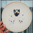 Meu projeto do curso: Retratos bordados de pet: pintura com linha. Un proyecto de Bordado, Ilustración naturalista				 y Diseño textil de Ana Laura De Paoli Costa - 30.09.2024