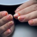 Il mio progetto del corso: Introduzione alla nail art Ein Projekt aus dem Bereich Dekoratives Malen, Design, Traditionelle Illustration, Malerei und Musterdesign von asiacapannini - 21.10.2024