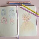 Mon projet du cours : Dessin de portraits expressifs aux crayons de couleur . Un projet de Dessin aux cra, ons de couleur, Dessin, Dessin de portrait , et Carnet de croquis de so_lae - 28.10.2024
