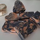 Meu projeto do curso: Técnicas decorativas e elaboração de sabonetes a frio. Un progetto di Artigianato e DIY di Joana Lopes Petinha - 05.11.2024