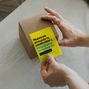 Diseño de pegatinas para pedidos para AVisual. Projekt z dziedziny Projektowanie graficzne i Marketing użytkownika Laura Arévalo - 05.12.2024