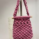 Torebka makrama . Un proyecto de Artesanía, Costura, Diseño, Diseño de complementos, Macramé, Tejido y Diseño textil de marta_noszczynska - 11.12.2024