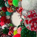 handmade holiday pom pom wreath. Artesanato projeto de Leigh VanderHamm - 20.12.2024