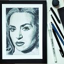 Portrait au fusain : créez une atmosphère. Drawing, and Pencil Drawing project by laureanne_1 - 12.27.2024