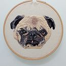 Needle painting - Pug. Embroider, Naturalistic Illustration, and Textile Design project by María José Pardo - 01.08.2025