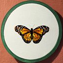 Mariposa monarca. Een project van Borduurwerk, Traditionele illustratie y Textielontwerp van norma mainero - 10.01.2025