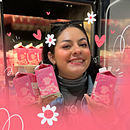 Empaques mes rosa  de Claras de Huevo San Juan Ein Projekt aus dem Bereich Digitale Illustration, Grafikdesign, Stor, telling, Kreativität, Social Media, Kinderillustration und Produktdesign von Jennifer Moreno - 24.01.2025
