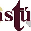 Castúo Turrones. Un proyecto de Br, ing e Identidad, Diseño, Diseño de logotipos, Diseño gráfico, Diseño tipográfico y Tipografía de friastiradounai - 16.02.2025
