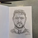 self portrair from life. Un projet de Beaux Arts, Dessin au cra, on , et Dessin de portrait de Roman Popik - 18.02.2025