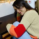SilvySweter Crochet. Een project van  Modeontwerp, DIY, Textiel, Haken y Textielontwerp van ANY YOSELIN CHACON CASTRO - 10.03.2025