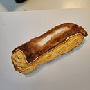 Chocolate y frutillas. Fine Arts, Traditional illustration, Painting, and Watercolor Painting project by JUANA MARTINEZ FERRER - 03.16.2025
