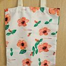 Ecobag Hibisco. Artesanato, e Design têxtil projeto de Tatiani Estrela - 21.03.2025