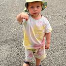 Recycled Toddler Outfit from an Upcycled Shirt . Un projet de St , et lisme de sarahkerfoot - 03.04.2025