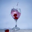 Fotografía de producto splash. Un projet de Direction artistique, Photographie, Postproduction photographique, Photographie de produits, Photographie de studio, Photographie artistique , et Photographie intérieure de Derat Nunoi Photography - 06.04.2025