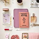 Flat pinky lay . % Alexandra Vasileva tarafından hazırlanan Dijital Fotoğrafçılık, Yaşam Tarzı Fotoğrafçılığı, Instagram Fotoğrafçılığı, Instagram, İçerik Pazarlaması, Instagram Pazarlaması, Mobil Pazarlama, Sos, al Med, Ve a projesi - 04.07.2025